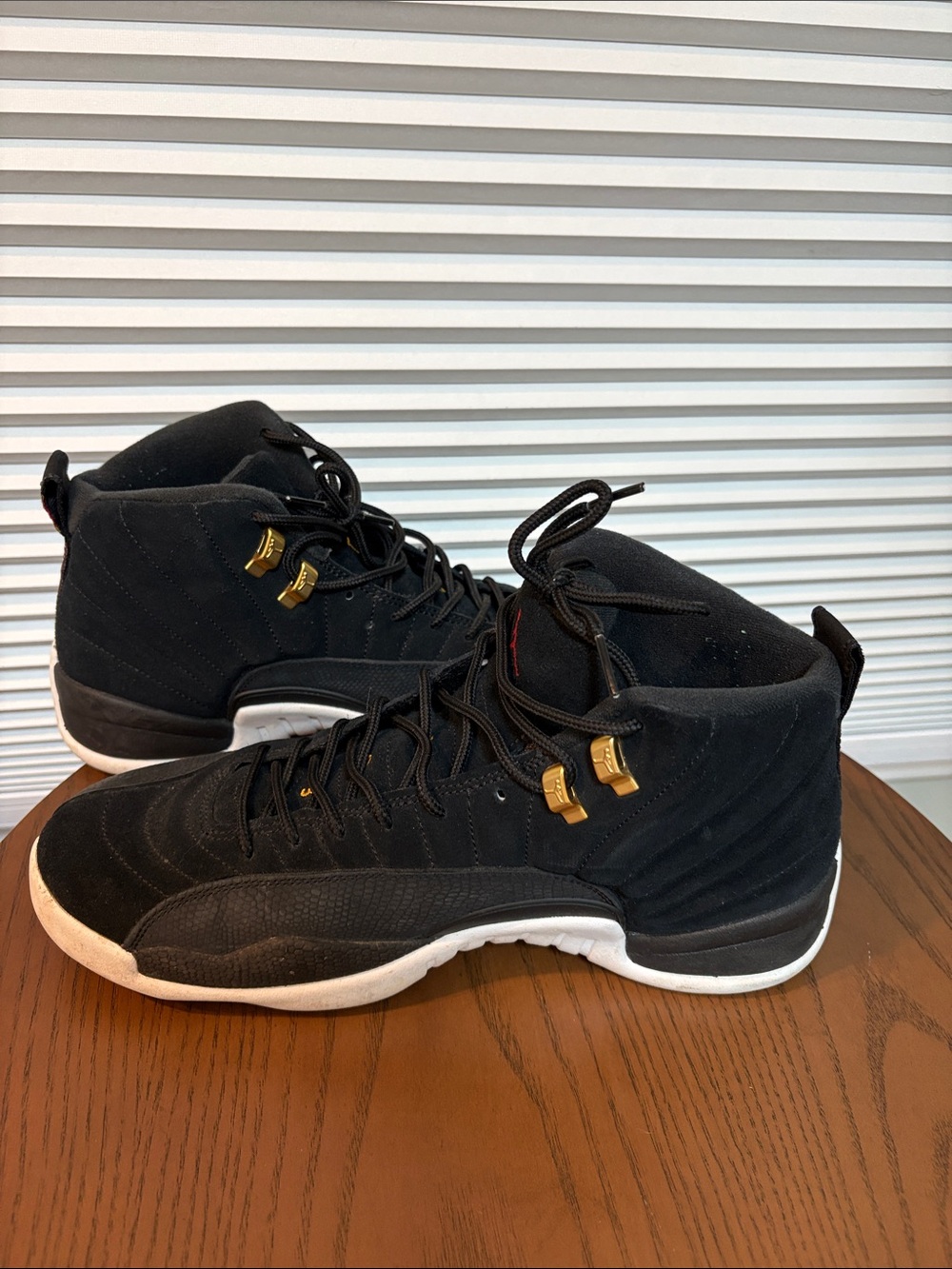 Air Jordan 12 Retro Black Gold Men’s Size 11.5 Basketball Shoes